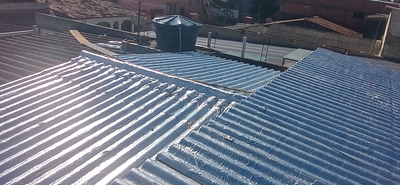 Revestimento de telhado em telha colonial