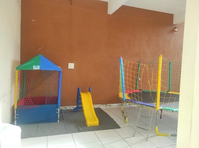 Aluguel de Casa de Bolinha + Escorregador