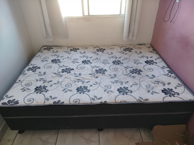 Vendo Cama de Casal